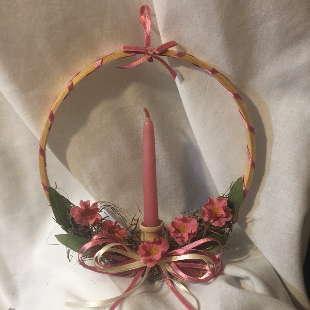 Cute 90’s style decor